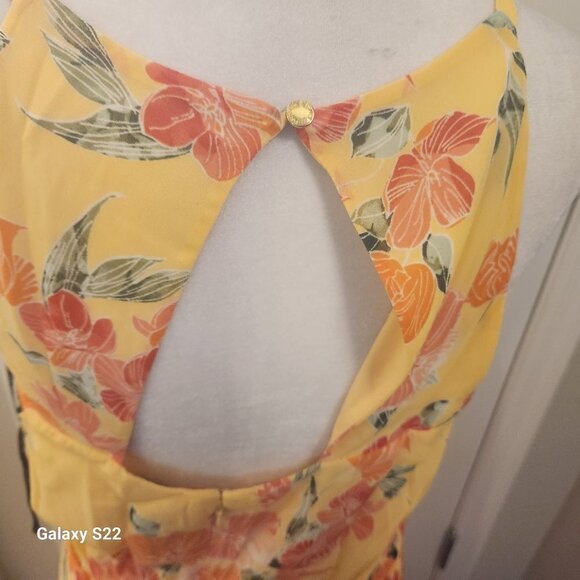 Vince Camuto Floral Maxi Dress. NWT. Size 14 - Picture 9 of 16